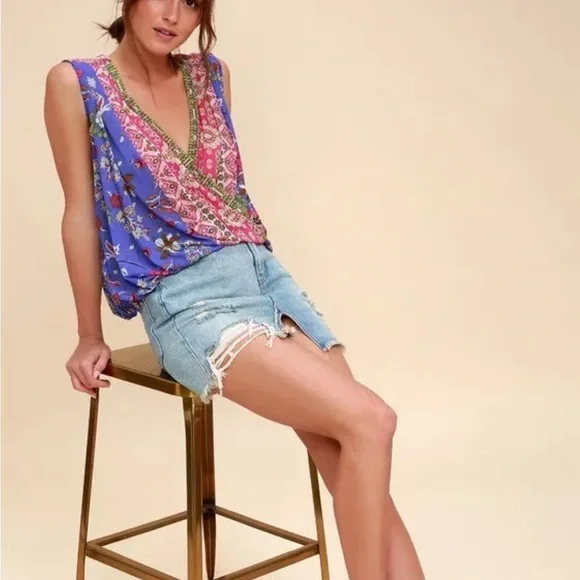 Free People Bohemian Havana Floral Sleeveless Surplice Tank size XS - Picture 4 of 8